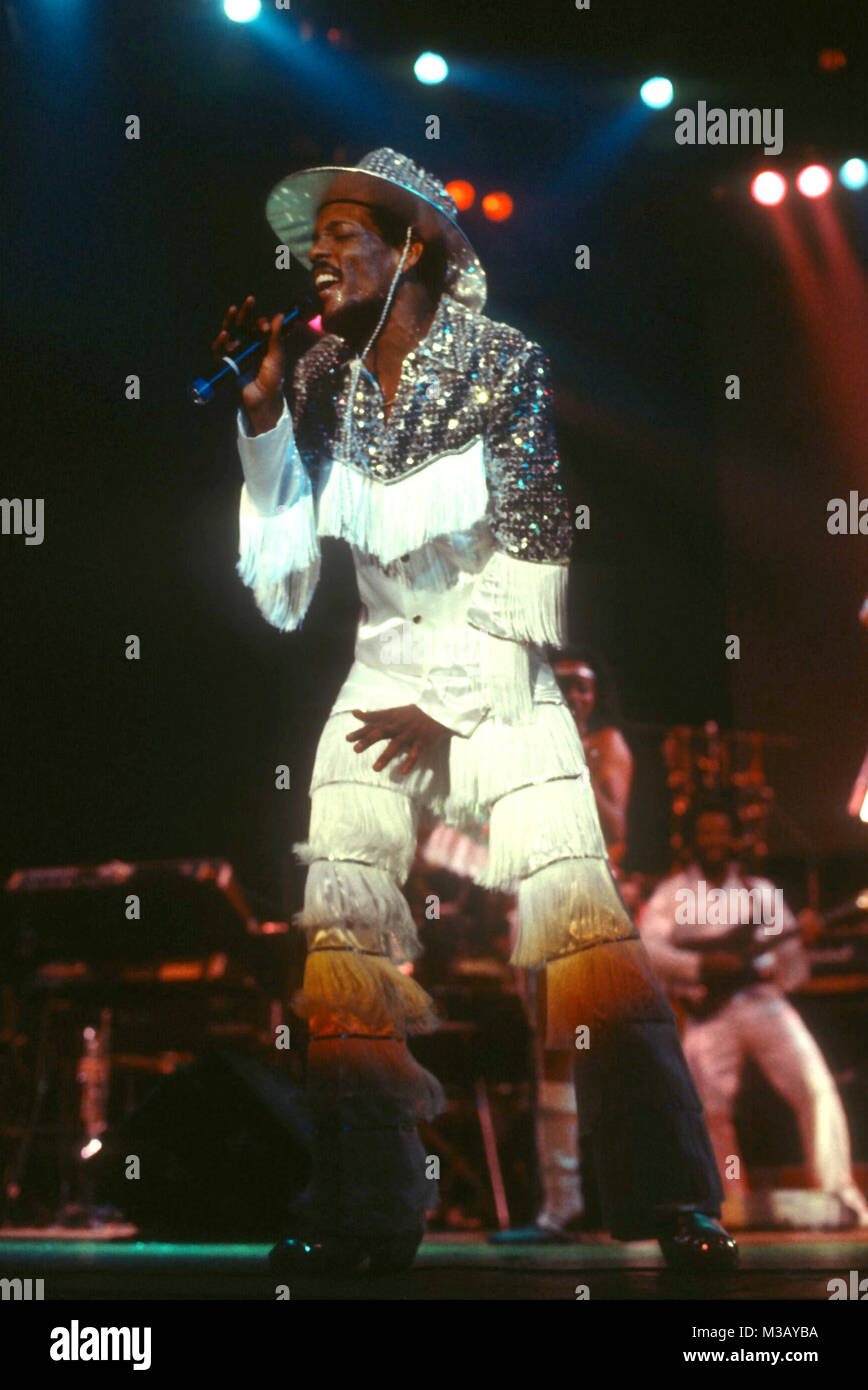 Charlie Wilson live performance